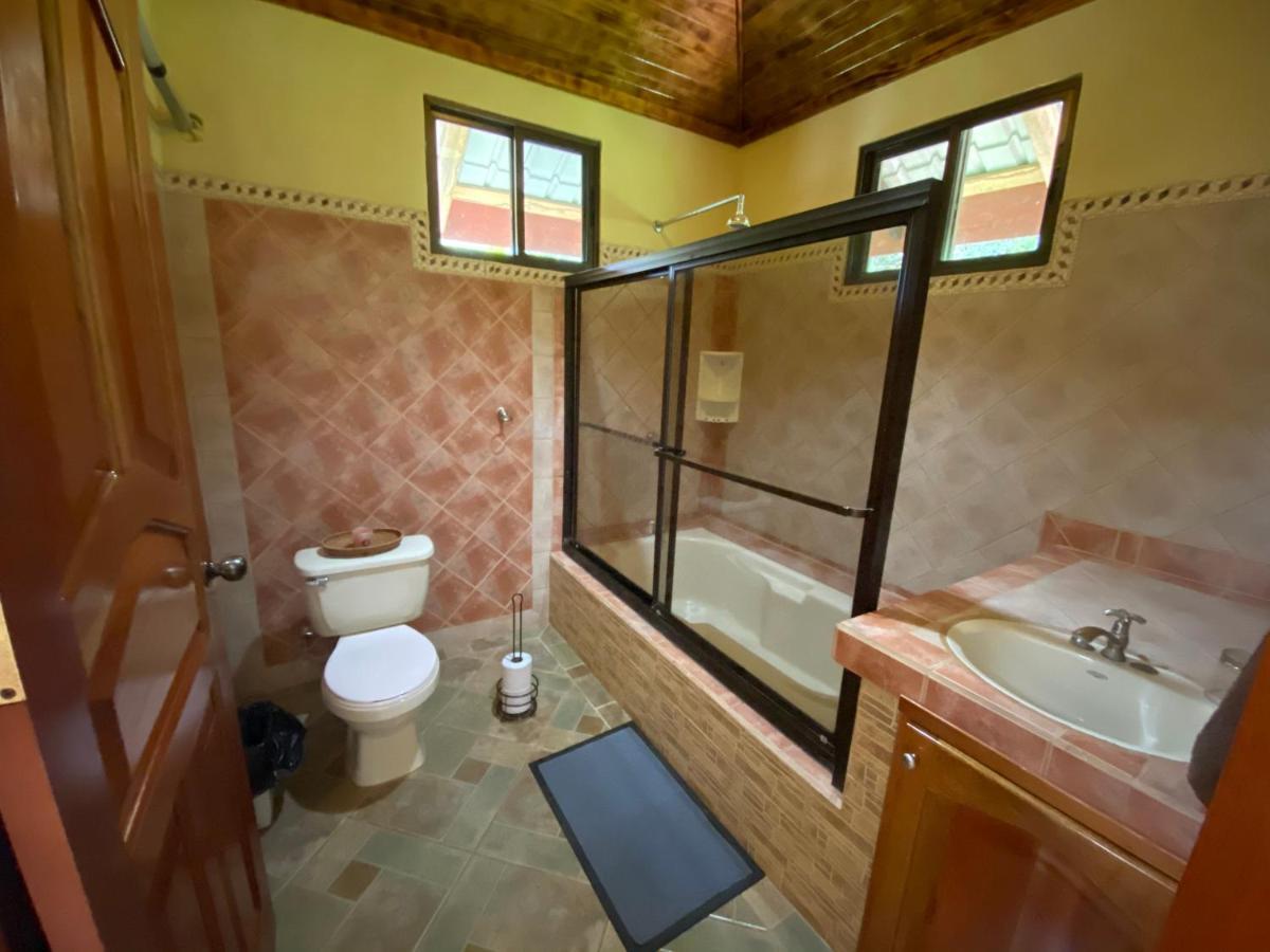 Bahia Ballena Rooms Uvita Ngoại thất bức ảnh