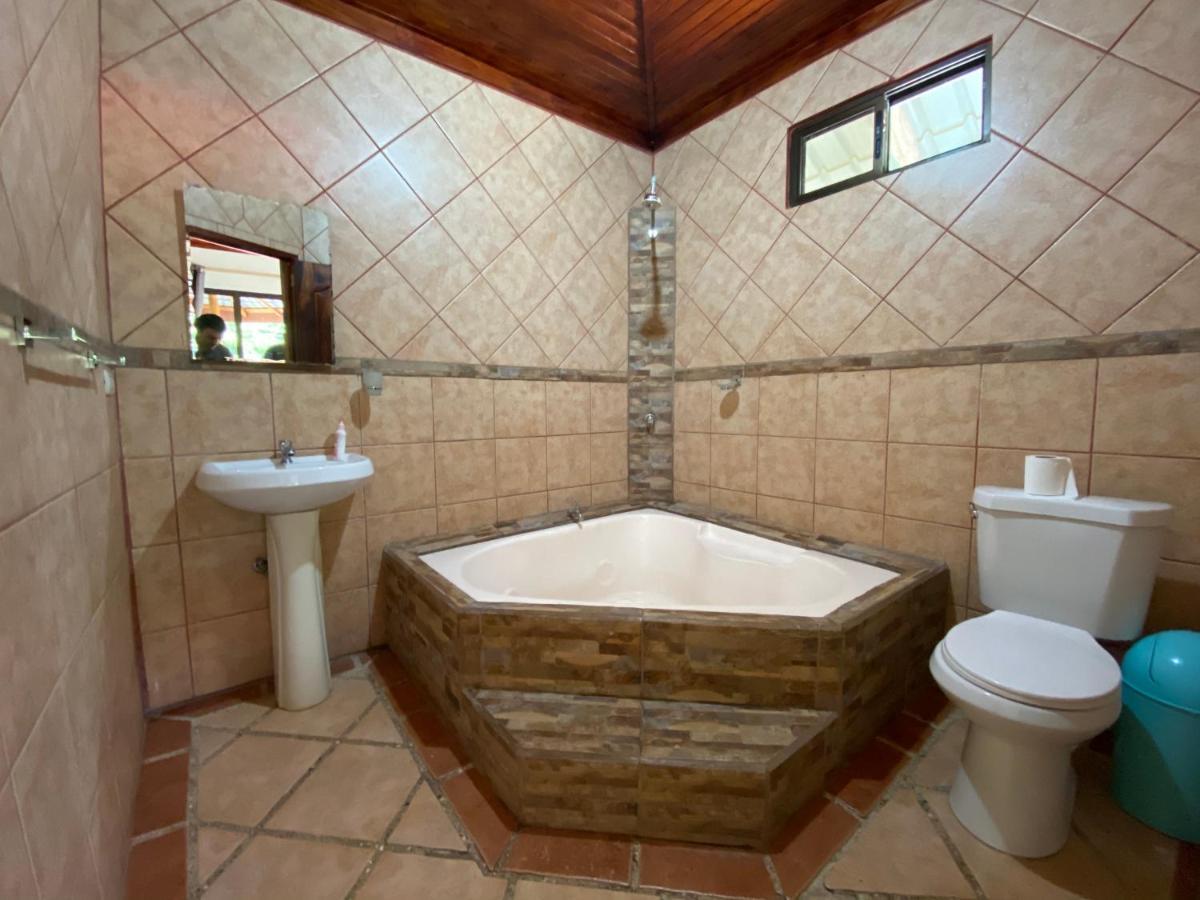 Bahia Ballena Rooms Uvita Ngoại thất bức ảnh
